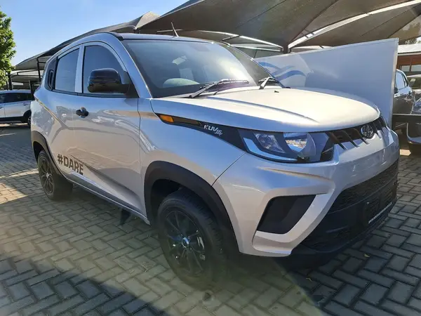 2021 Mahindra Kuv 100